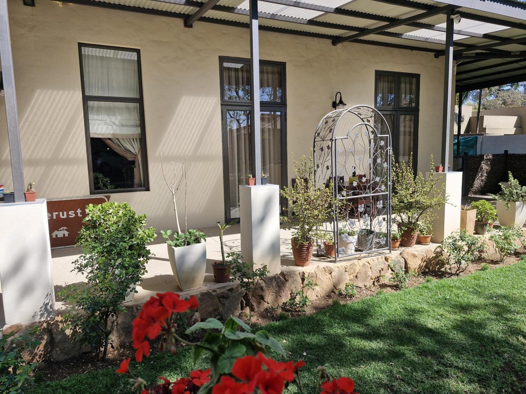 Le Chateau Guest House And Conference Centre Kempton Park Exterior foto